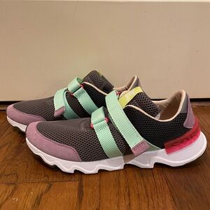 Sorel Kinetic Lite size 9